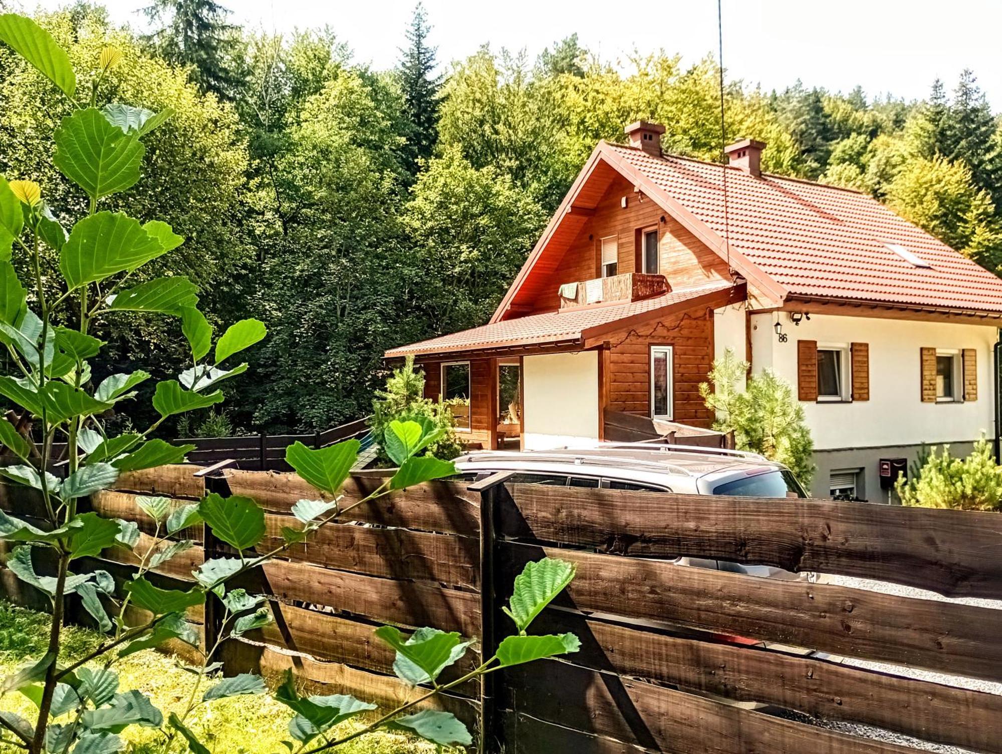 Ferienwohnung Przystanek Lesna Targanice Exterior foto